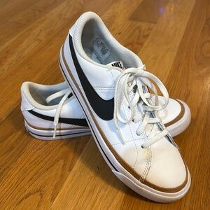 Nike Court Legacy Next Nature—youth size 6/women’s size 8